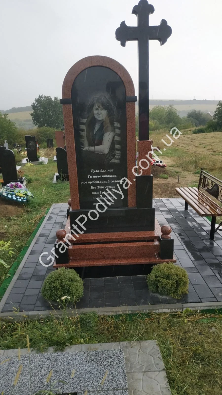 Одинарний пам'ятник з граніту - Кам'янець-Подільський | GranitPodillya